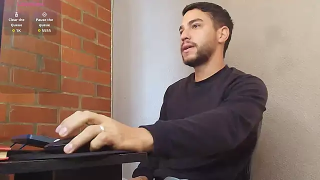 Leandro valenzuela online show from May 12, 2:03 pm