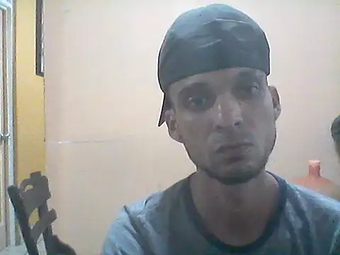 Snapshot of _Dmente_ chatting on October 23, 5:40 am Dmente online show from October 23, 5:40 am