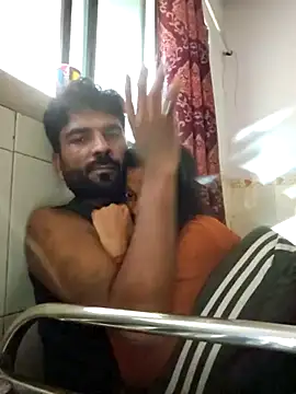 Snapshot of Karanshrimali chatting on October 4, 9:29 am Karanshrimali online show from October 4, 9:29 am