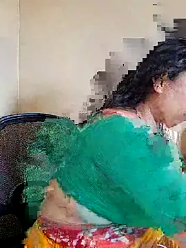 DREAM GIRL-30 online show from May 18, 6:52 am