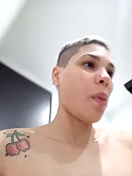 Charlee pink online show from December 15, 11:53 pm