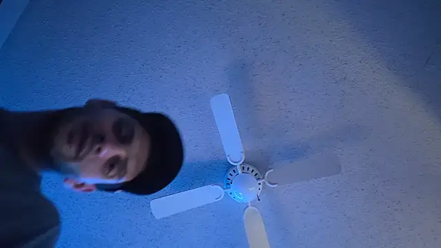 ChillzPnp online show from March 19, 3:21 am