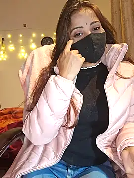 Cute-Tara online show from January 1, 1:37 pm