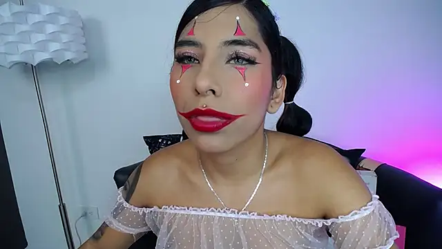 Snapshot of miss__allison chatting on October 3, 11:07 am miss  allison online show from October 3, 11:07 am