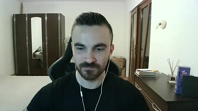 Snapshot of mu5clemania2 chatting on April 28, 6:02 pm mu5clemania2 online show from April 28, 6:02 pm