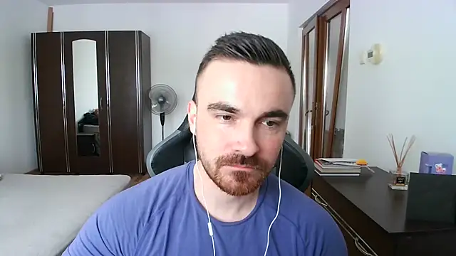 Snapshot of mu5clemania2 chatting on May 10, 12:54 pm mu5clemania2 online show from May 10, 12:54 pm