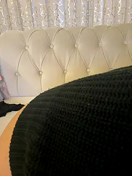 asikiz7771 online show from October 18, 1:52 am