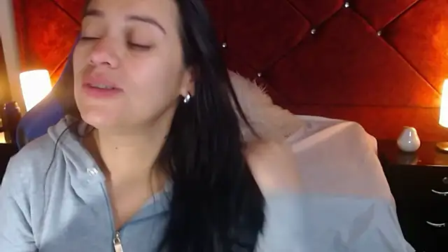 Snapshot of Julietacollins06 chatting on March 12, 1:17 pm Julietacollins06 online show from March 12, 1:17 pm