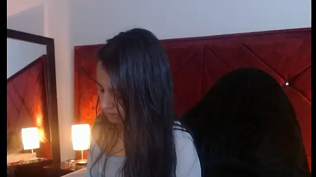 Snapshot of Julietacollins06 chatting on March 17, 1:14 pm Julietacollins06 online show from March 17, 1:14 pm