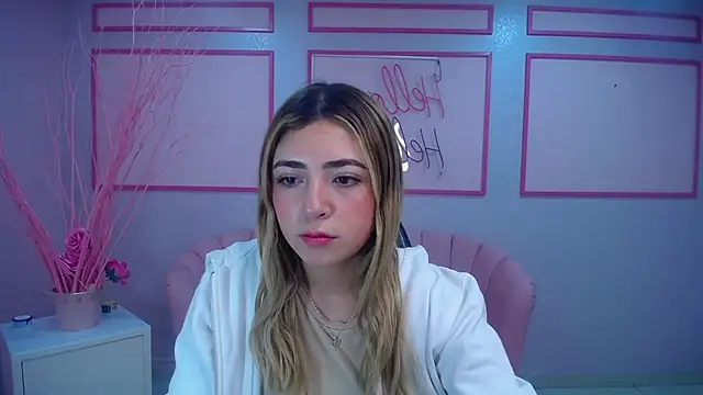 channel blonde a online show from December 4, 4:38 pm