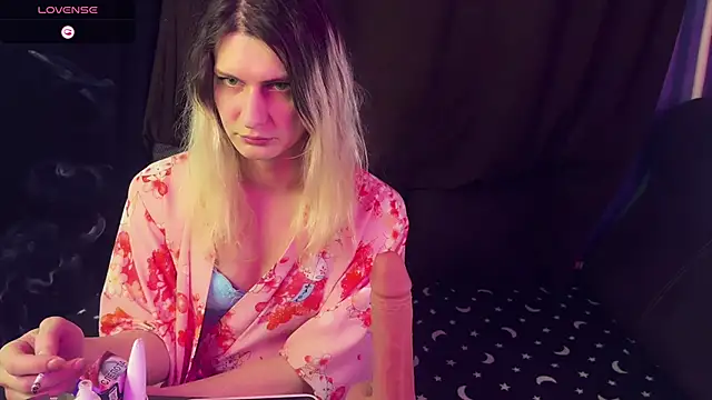 Snapshot of Alice_Pinkhead chatting on March 7, 3:18 pm Alice Pinkhead online show from March 7, 3:18 pm