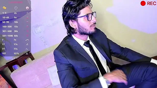 Snapshot of Nicholasrodrii chatting on December 15, 10:37 pm Nicholasrodrii online show from December 15, 10:37 pm