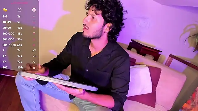 Snapshot of Nicholasrodrii chatting on January 6, 10:37 pm Nicholasrodrii online show from January 6, 10:37 pm