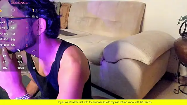 Snapshot of Nicholasrodrii chatting on February 7, 11:24 pm Nicholasrodrii online show from February 7, 11:24 pm