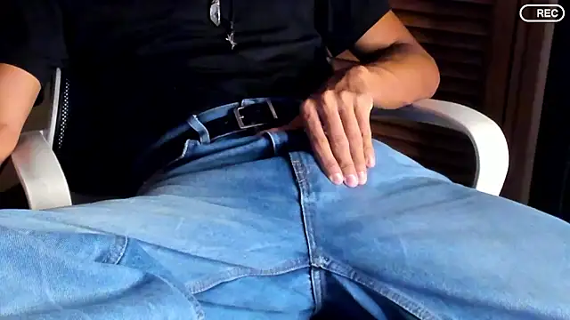 Snapshot of Nicholasrodrii chatting on September 11, 12:33 am Nicholasrodrii online show from September 11, 12:33 am