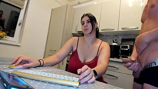 cuplu29 online show from September 23, 9:07 pm