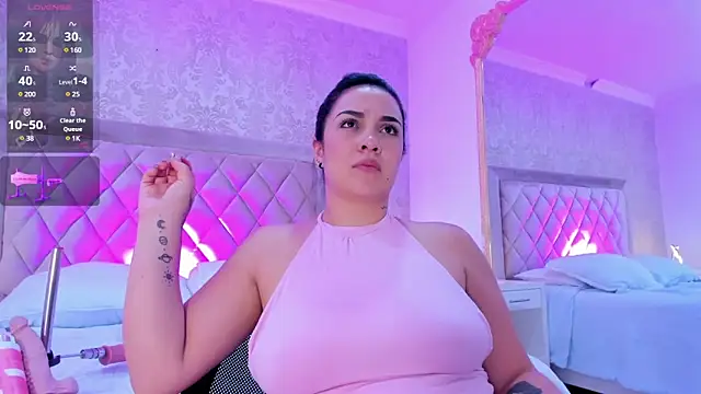 brianaGuzman online show from January 28, 5:03 pm