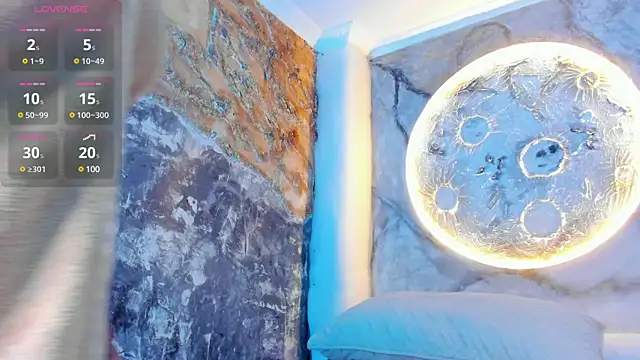 brianaGuzman online show from March 11, 4:07 pm