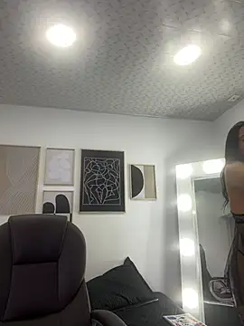 amy fox2 online show from February 5, 2:00 pm