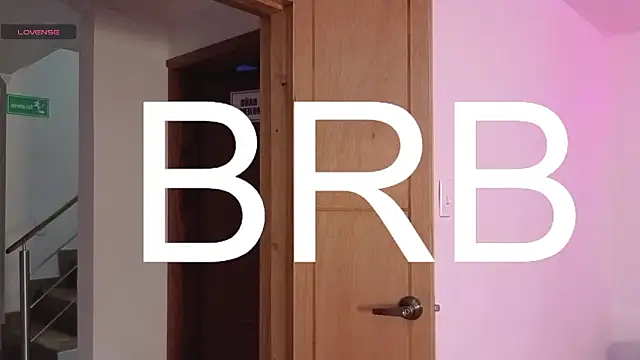 Snapshot of amy_fox2 chatting on February 25, 12:48 pm amy fox2 online show from February 25, 12:48 pm