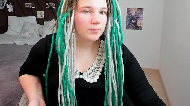 GloriaHylivi online show from December 19, 3:41 pm