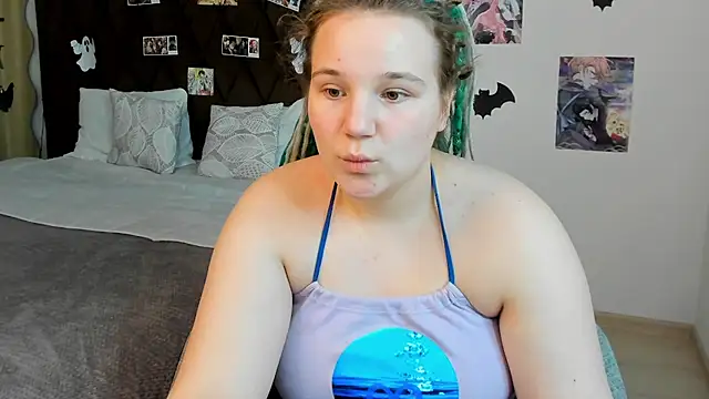 GloriaHylivi online show from December 22, 7:44 am