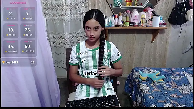 Lunawillis online show from November 20, 7:46 pm