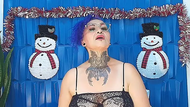 Snapshot of SandyyRose chatting on December 19, 6:34 pm SandyyRose online show from December 19, 6:34 pm