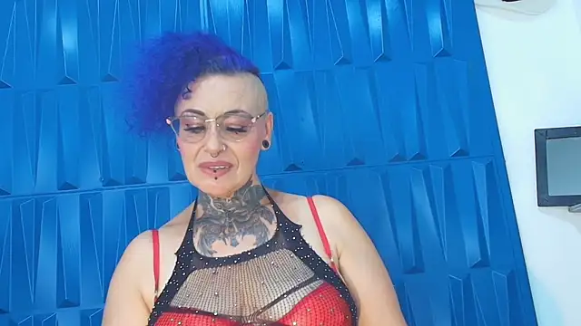 Snapshot of SandyyRose chatting on January 3, 12:43 am SandyyRose online show from January 3, 12:43 am