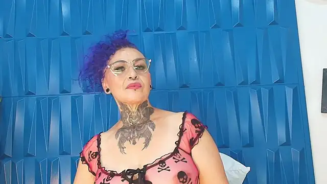 Snapshot of SandyyRose chatting on January 3, 6:35 pm SandyyRose online show from January 3, 6:35 pm