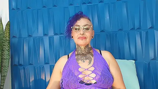 Snapshot of SandyyRose chatting on January 10, 5:56 pm SandyyRose online show from January 10, 5:56 pm