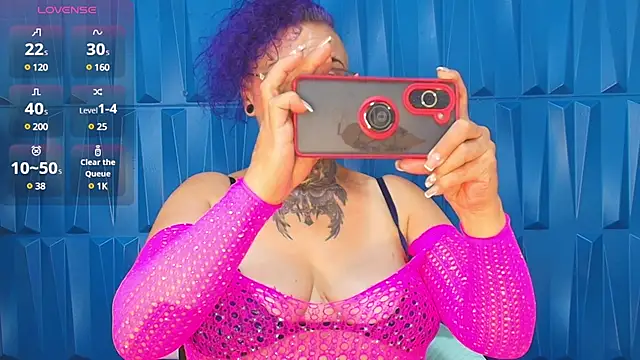 Snapshot of SandyyRose chatting on January 15, 8:48 pm SandyyRose online show from January 15, 8:48 pm