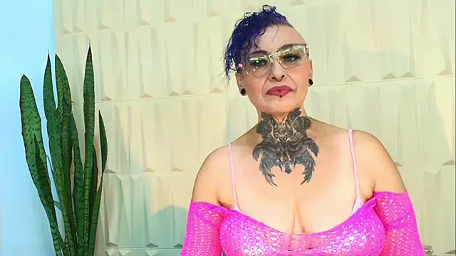 Snapshot of SandyyRose chatting on March 12, 5:49 pm SandyyRose online show from March 12, 5:49 pm