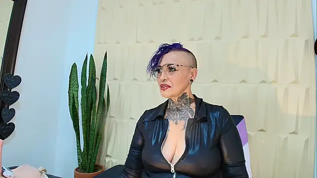 Snapshot of SandyyRose chatting on March 16, 12:22 pm SandyyRose online show from March 16, 12:22 pm