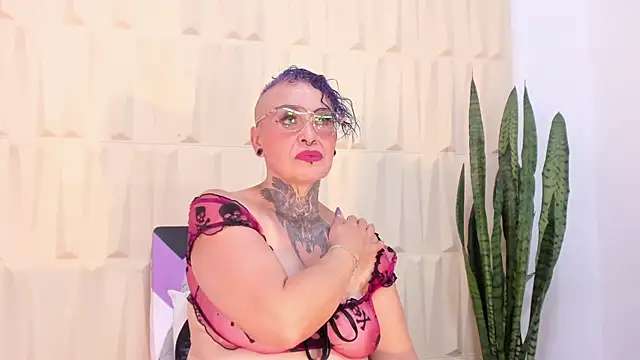 Snapshot of SandyyRose chatting on March 19, 5:39 pm SandyyRose online show from March 19, 5:39 pm