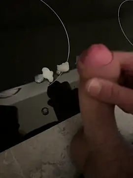 Snapshot of YoungCouple0604 chatting on October 22, 7:46 pm YoungCouple0604 online show from October 22, 7:46 pm