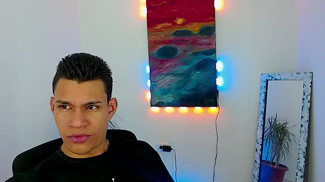 Snapshot of dirtyboy_23 chatting on February 12, 9:20 am dirtyboy 23 online show from February 12, 9:20 am