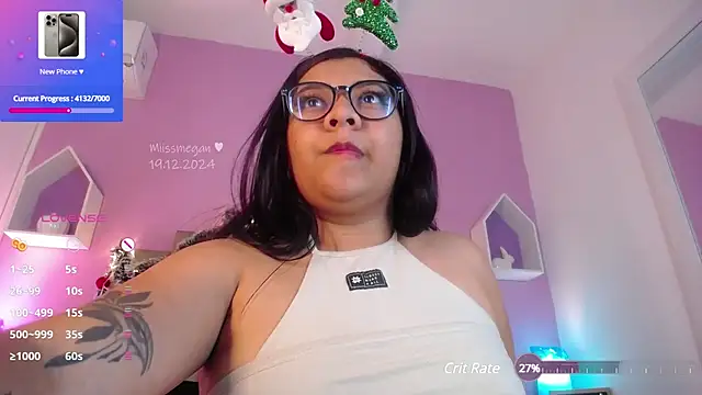Snapshot of MeghanBurn chatting on December 19, 3:41 pm MeghanBurn online show from December 19, 3:41 pm