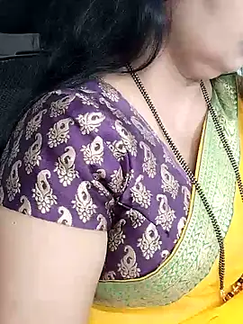 Snapshot of Deepthi_Mysore chatting on December 15, 12:29 am Deepthi Mysore online show from December 15, 12:29 am