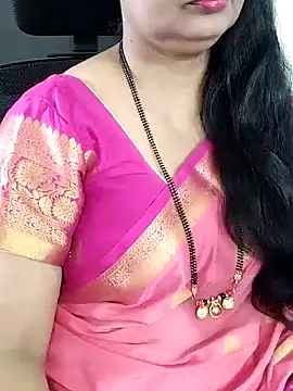 Snapshot of Deepthi_Mysore chatting on December 18, 9:47 am Deepthi Mysore online show from December 18, 9:47 am
