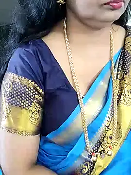 Snapshot of Deepthi_Mysore chatting on December 31, 10:58 am Deepthi Mysore online show from December 31, 10:58 am