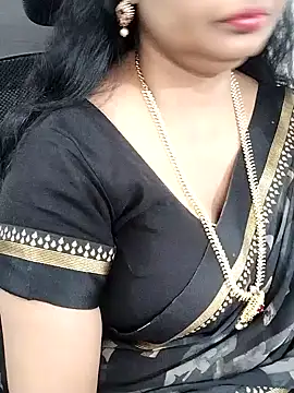 Snapshot of Deepthi_Mysore chatting on February 1, 1:41 pm Deepthi Mysore online show from February 1, 1:41 pm