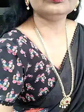 Snapshot of Deepthi_Mysore chatting on February 6, 11:43 am Deepthi Mysore online show from February 6, 11:43 am