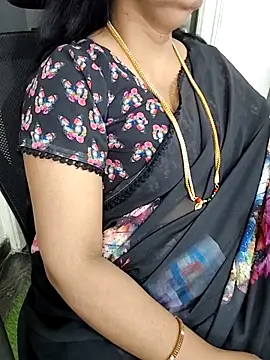 Snapshot of Deepthi_Mysore chatting on March 10, 6:56 pm Deepthi Mysore online show from March 10, 6:56 pm