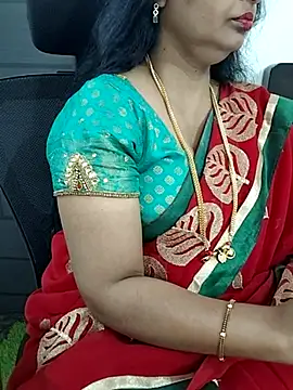 Snapshot of Deepthi_Mysore chatting on March 13, 9:16 pm Deepthi Mysore online show from March 13, 9:16 pm