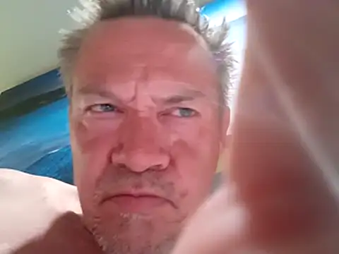 Snapshot of ed44435 chatting on February 17, 7:38 am ed44435 online show from February 17, 7:38 am