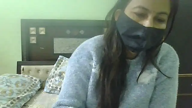 couplesuni online show from December 6, 4:03 am