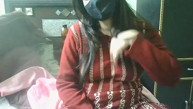 couplesuni online show from January 17, 11:06 am