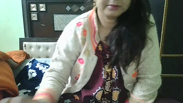 couplesuni online show from November 30, 6:28 am