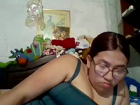 dafne19  online show from December 14, 4:56 am